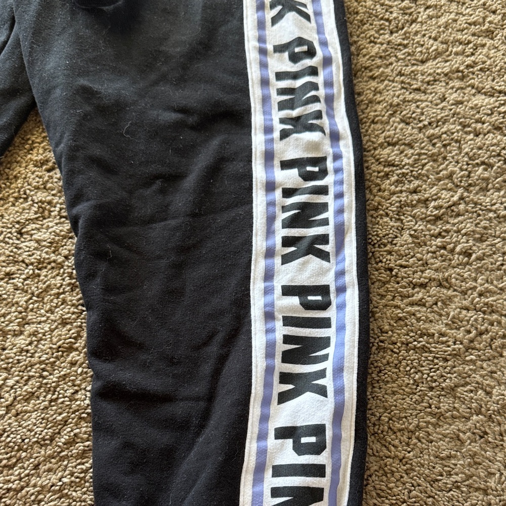 Victoria secret joggers - Picture 2 of 4